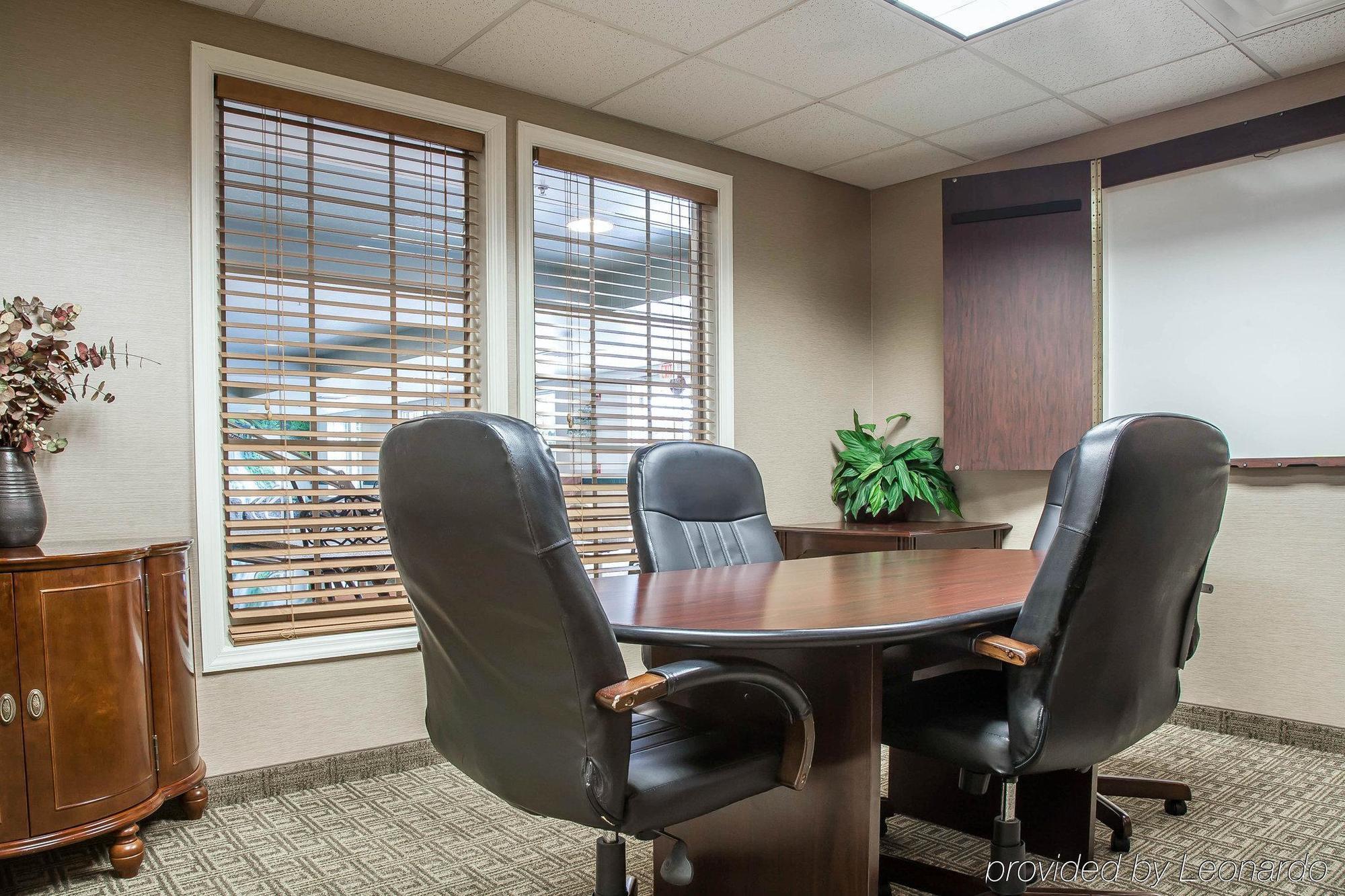 Comfort Inn & Suites Sturbridge-Brimfield 외부 사진