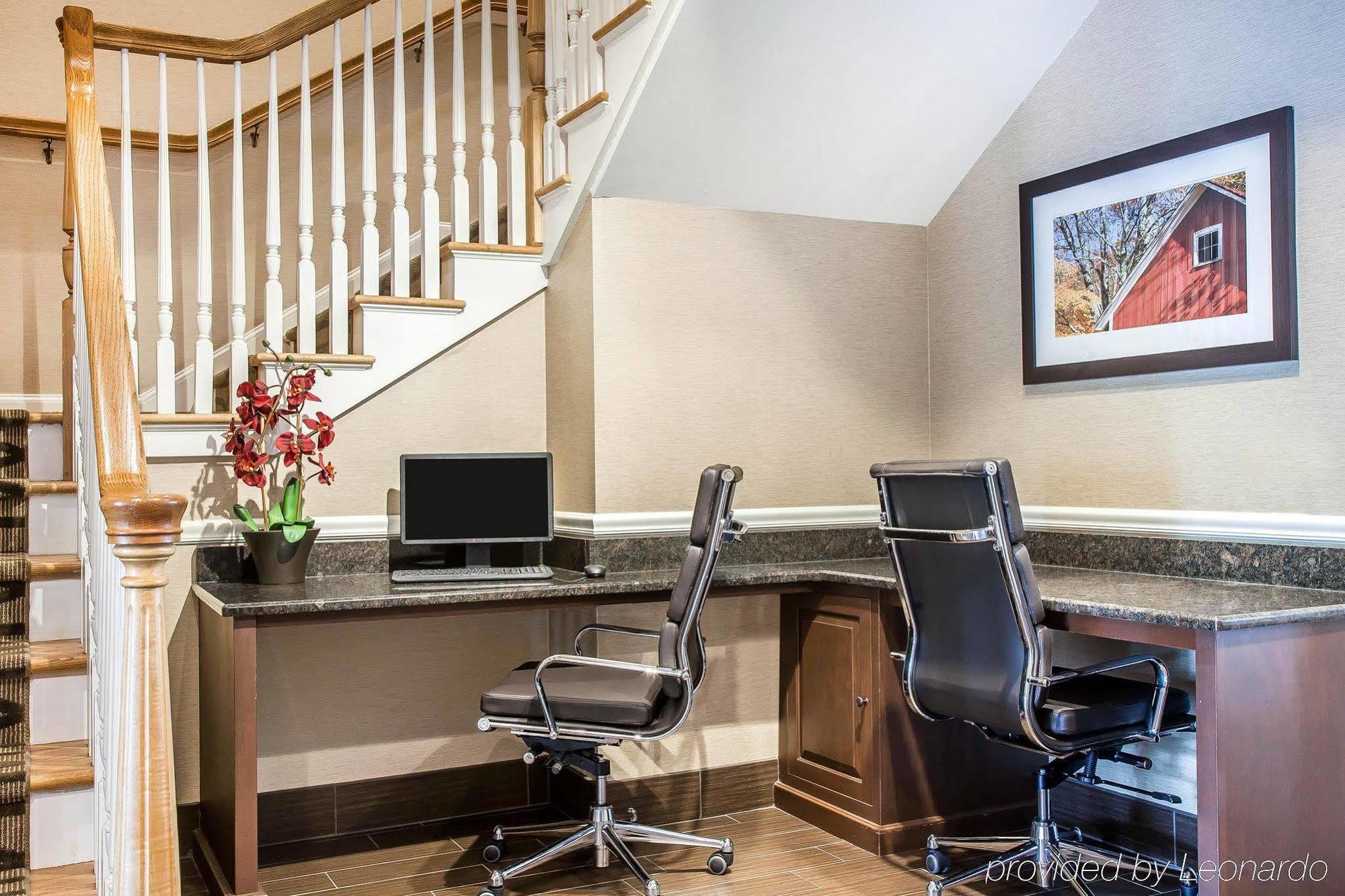 Comfort Inn & Suites Sturbridge-Brimfield 외부 사진
