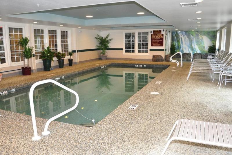 Comfort Inn & Suites Sturbridge-Brimfield 외부 사진