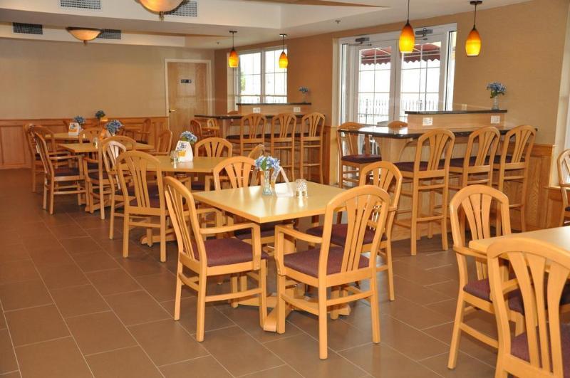 Comfort Inn & Suites Sturbridge-Brimfield 외부 사진