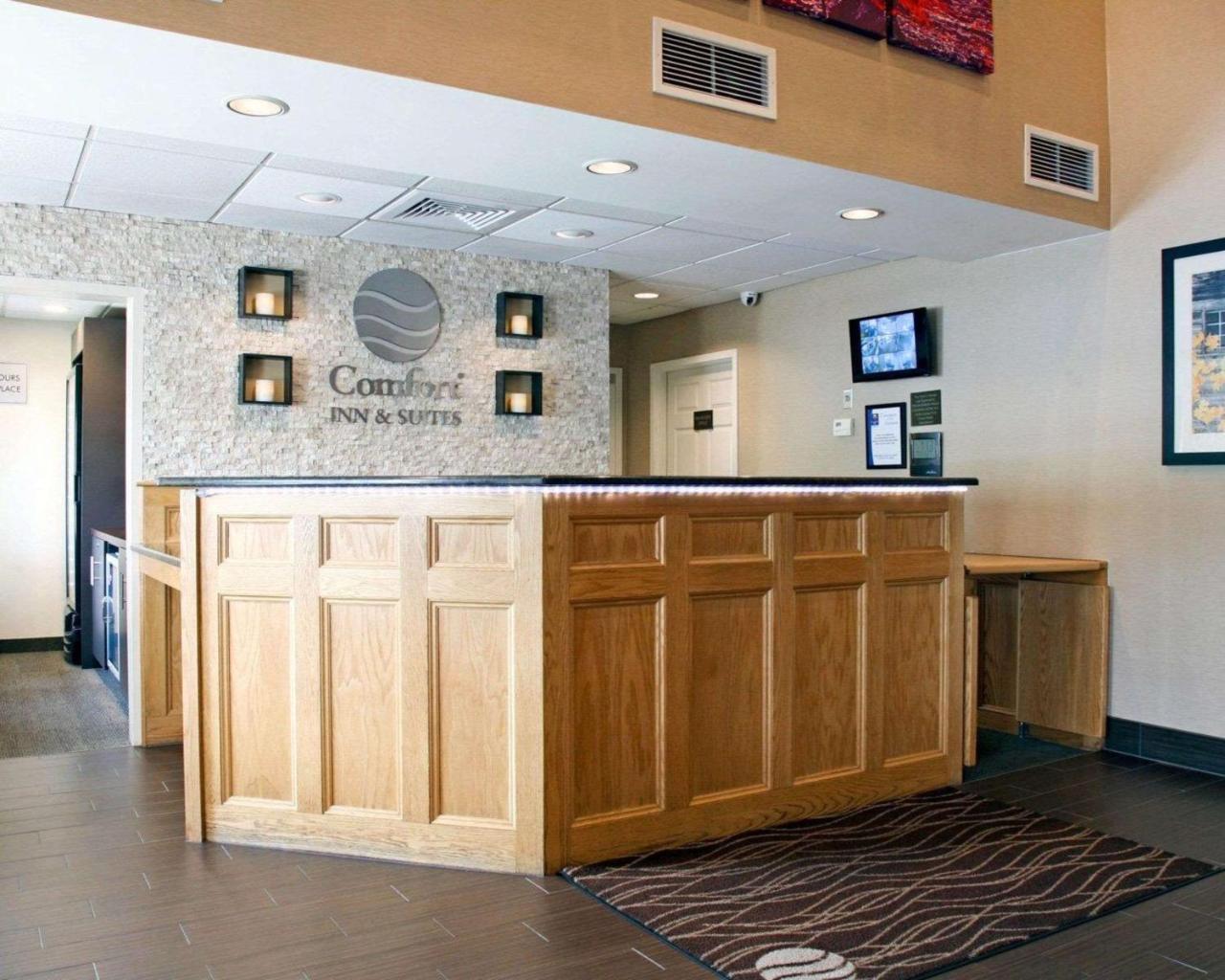 Comfort Inn & Suites Sturbridge-Brimfield 외부 사진
