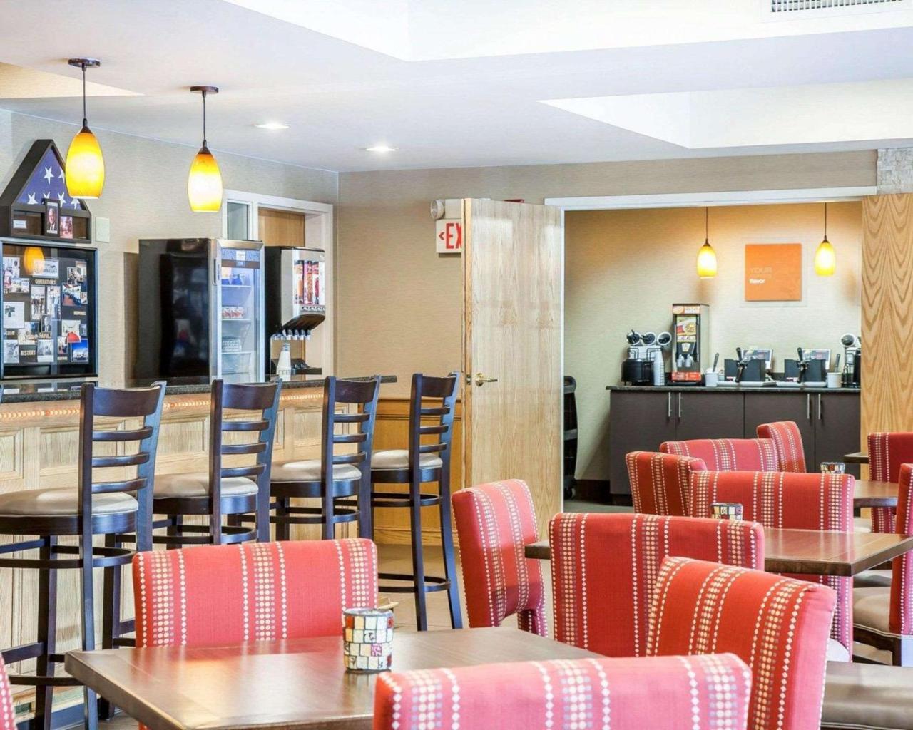 Comfort Inn & Suites Sturbridge-Brimfield 외부 사진