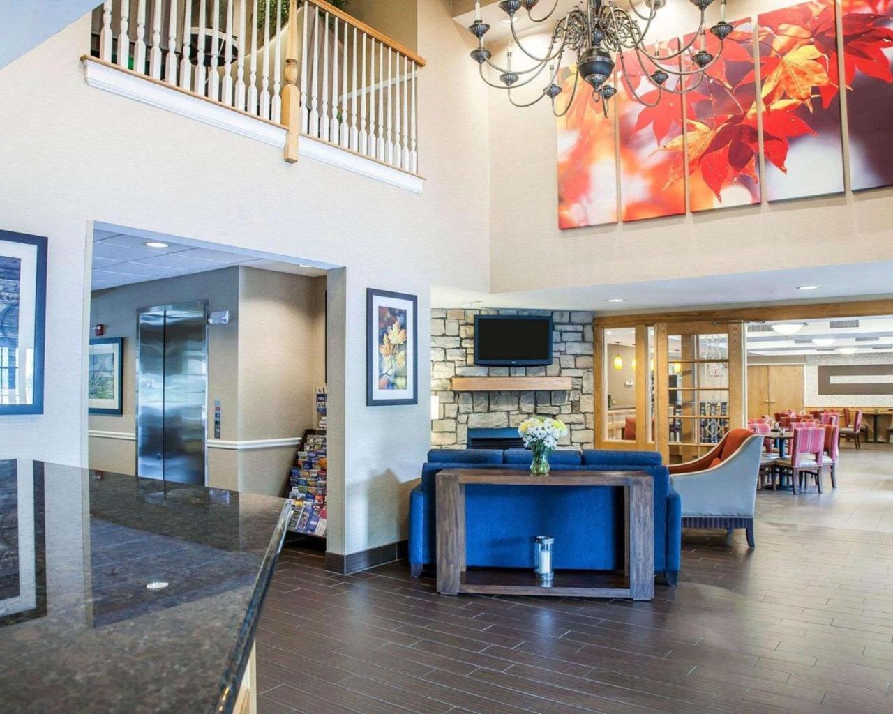 Comfort Inn & Suites Sturbridge-Brimfield 외부 사진