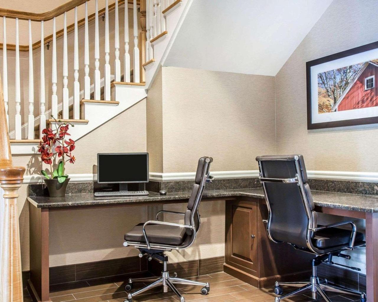 Comfort Inn & Suites Sturbridge-Brimfield 외부 사진